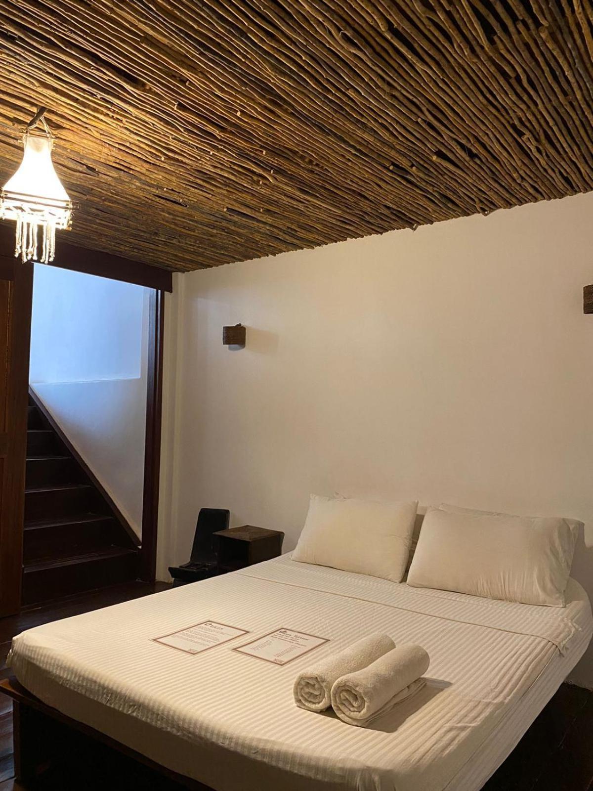 Готель Boracay Coco Huts Balabag  Екстер'єр фото